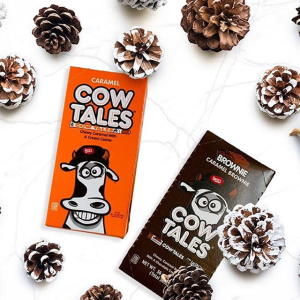 Pack of caramel and brownie caramel Cow Tales and pine cones