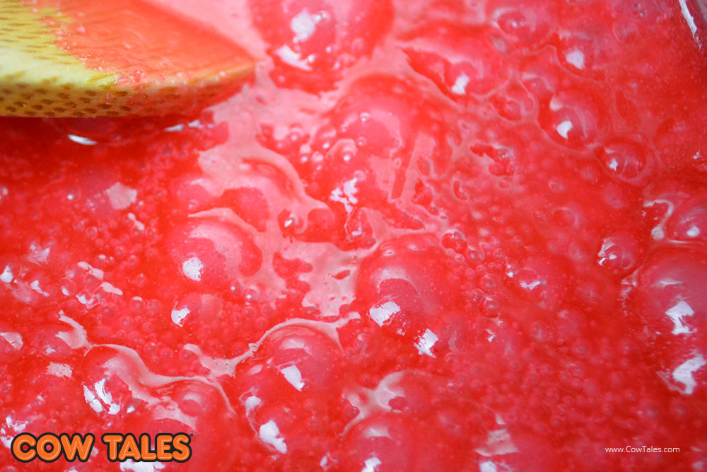 boiling the strawberry gelatin